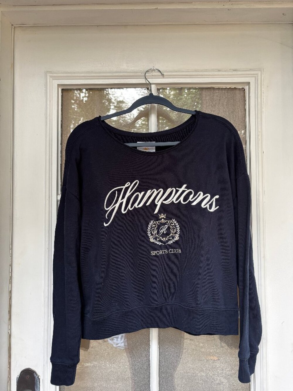 Lazy Sunday “Hamptons” Sweatshirt – Size M – Black Crewneck
